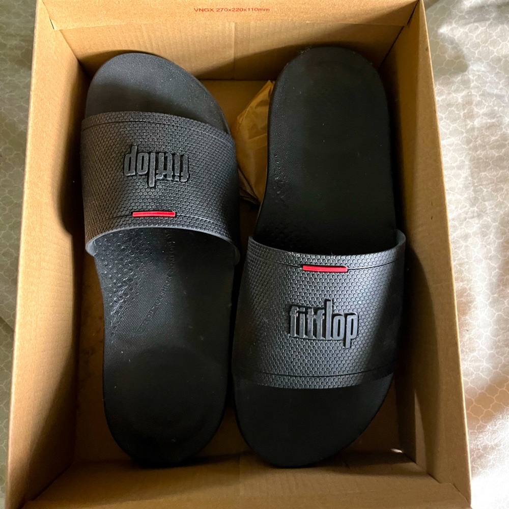 FitFlops never worn!